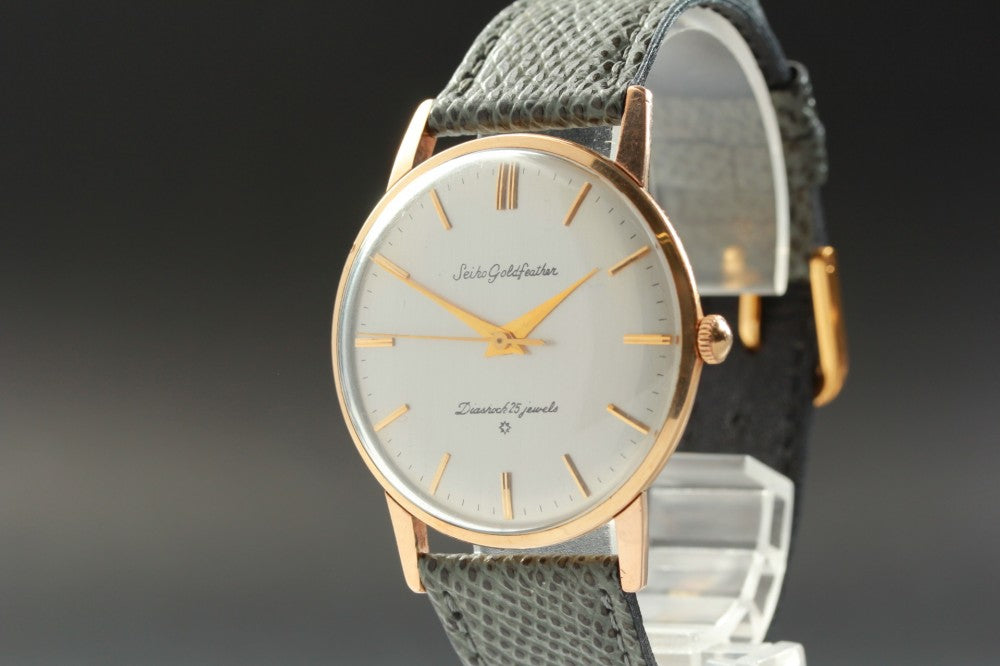 Near MINT SEIKO Gold Feather 15008F Silver Manual 35mm Men's Watch