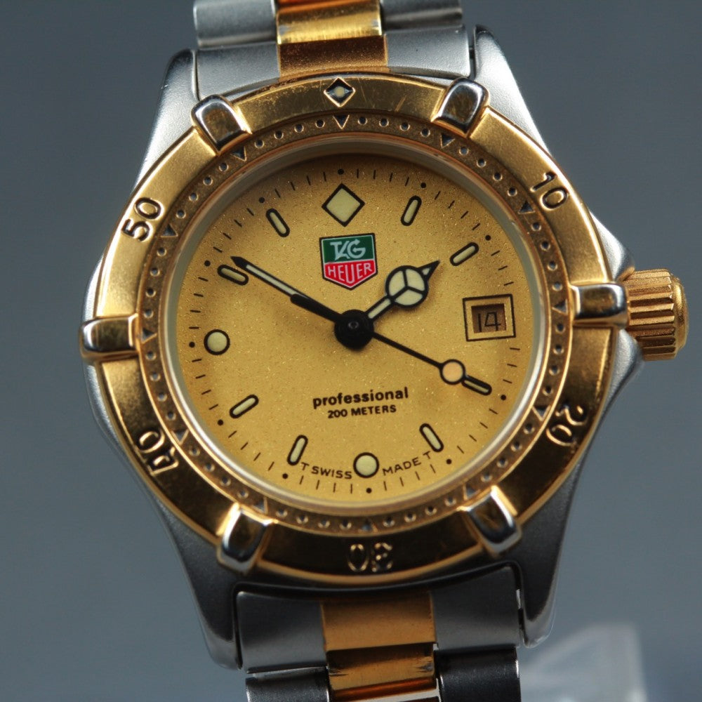 Near MINT TAG Heuer 2000 Series 964.008-2 Gold Quartz 27mm Ladies Watch