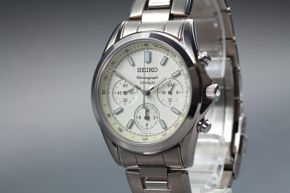 Near MINT SEIKO 7T11-0AH0 White Quartz 38.3mm Men's Watch