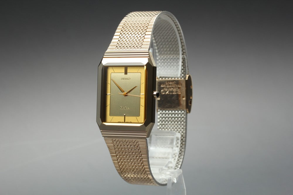 Near MINT SEIKO Dolce 7741-508A Gold Quartz 27mm Men's Watch 1987