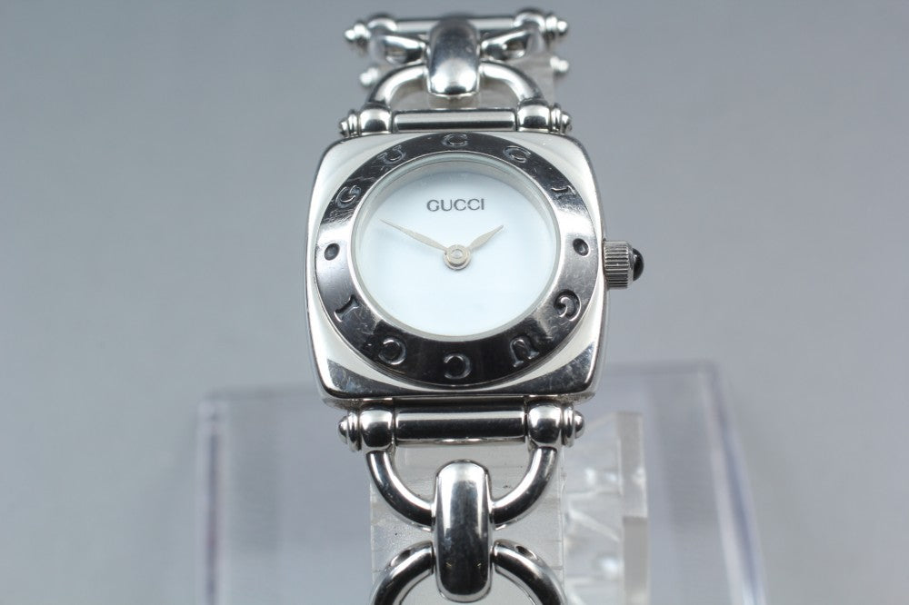 GUCCI 6400L White Quartz 21.5mm Ladies Watch
