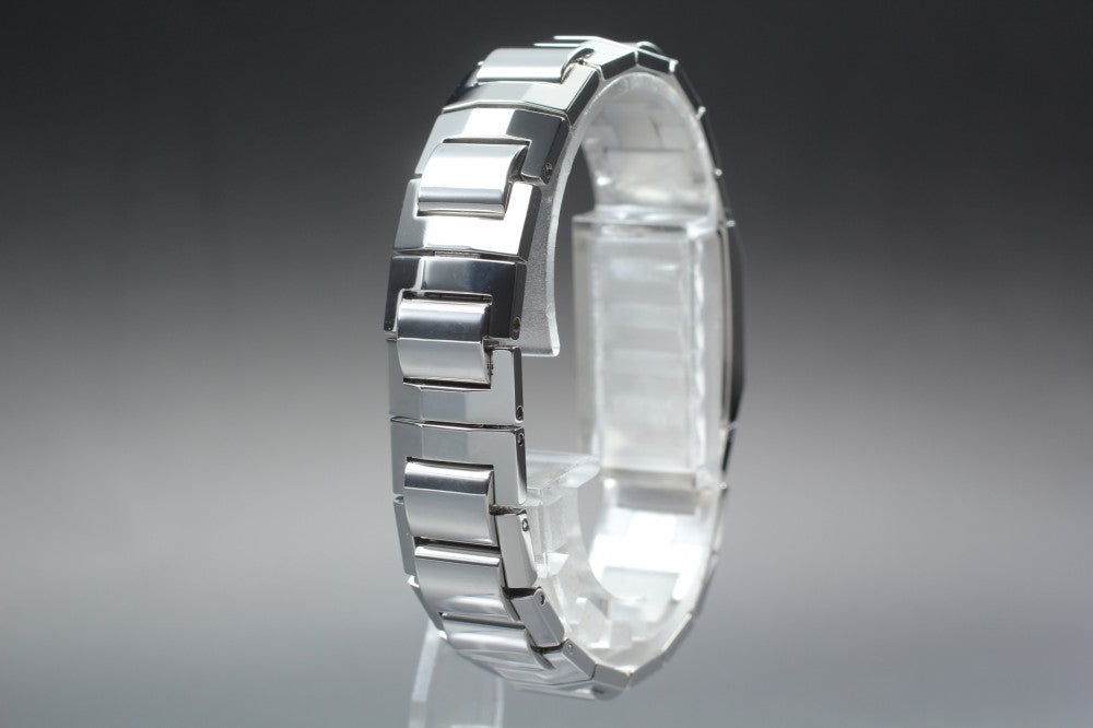 MINT Dunhill 143 15040 White Quartz 14mm Ladies Watch