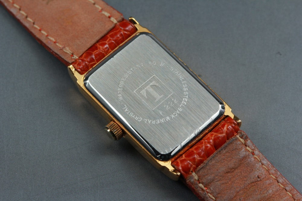 Near MINT TISSOT A222 Silver Quartz 17.4mm Ladies Watch