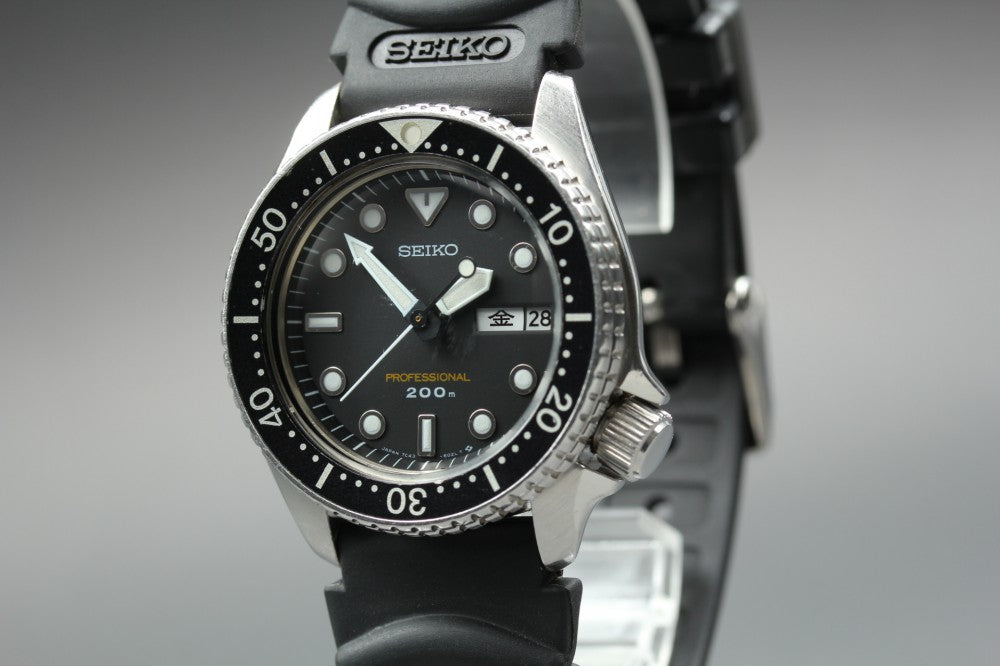 SEIKO 7C43-6010 Black Quartz 37.5mm Men's Watch 1992