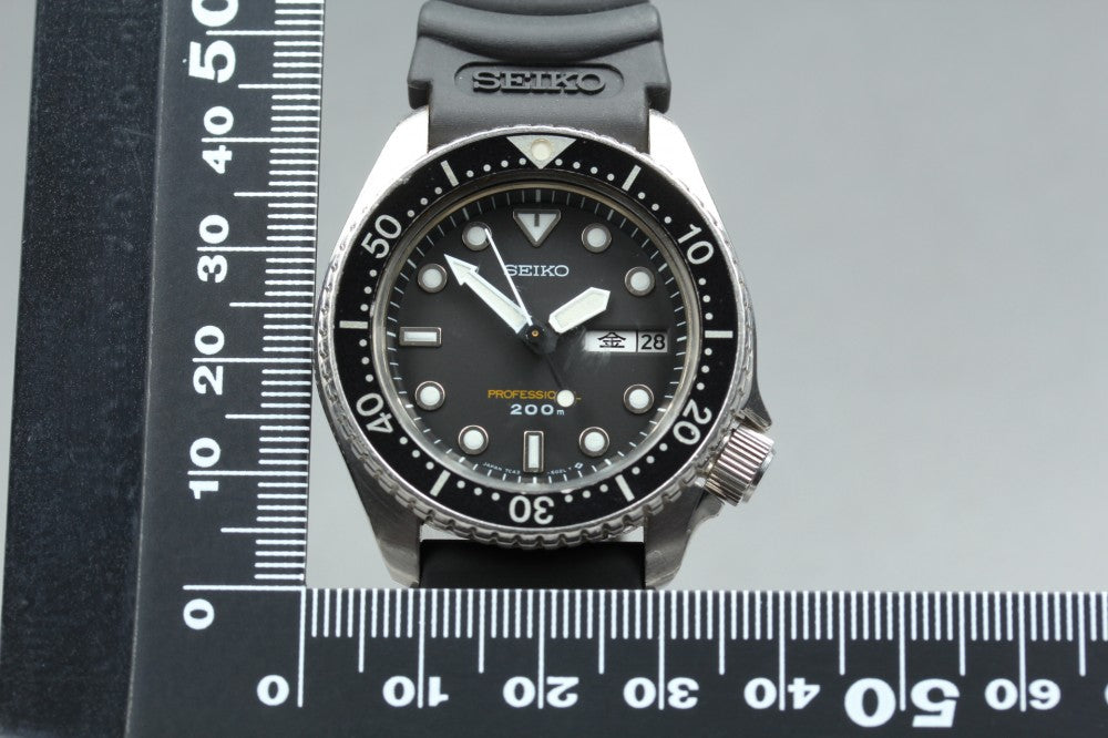 SEIKO 7C43-6010 Black Quartz 37.5mm Men's Watch 1992