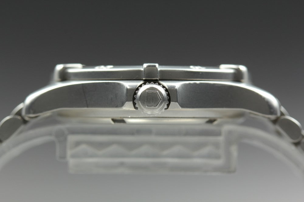 Near MINT TAG Heuer 2000 Series WE1211-R Grey Quartz 34mm Men's Watch