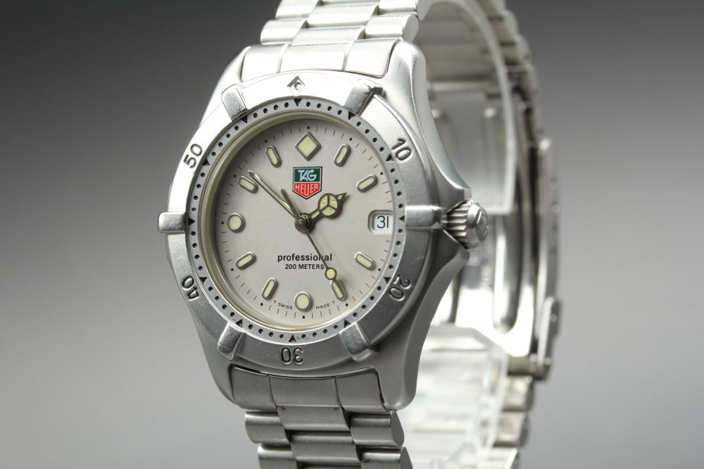 Near MINT TAG Heuer 2000 Series WE1211-R Grey Quartz 34mm Men's Watch