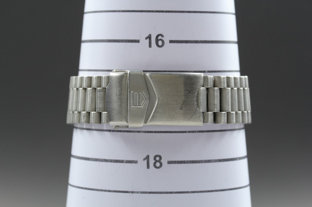 Near MINT TAG Heuer 2000 Series WE1211-R Grey Quartz 34mm Men's Watch