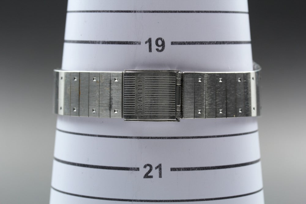 Near MINT RADO Diastar 129.0154.3 Black Quartz 27mm Ladies Watch