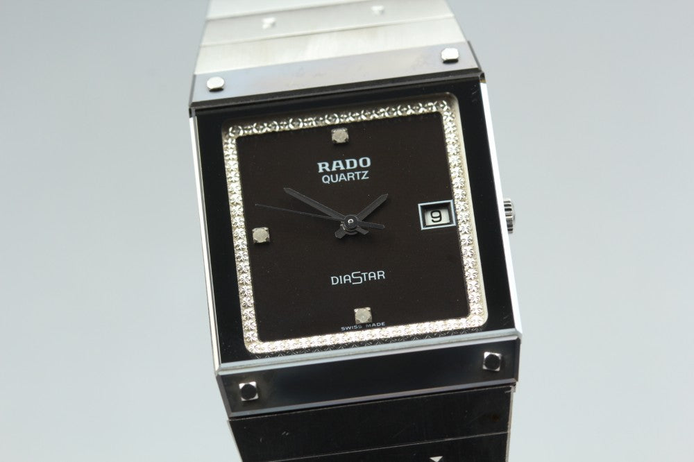 Near MINT RADO Diastar 129.0154.3 Black Quartz 27mm Ladies Watch