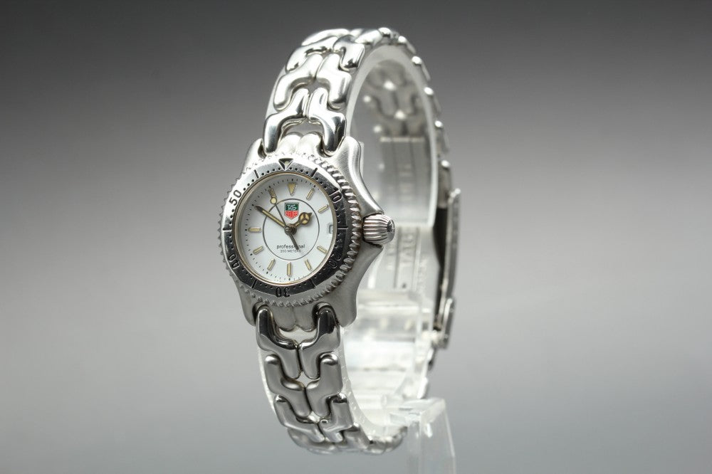 Near MINT TAG Heuer Professional S/El 200m WG1412-0 White Quartz 26mm Ladies Watch