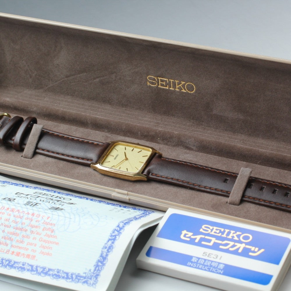 Near MINT SEIKO Chariot 5E31-5A50 Gold Quartz 26.5mm Men's Watch
