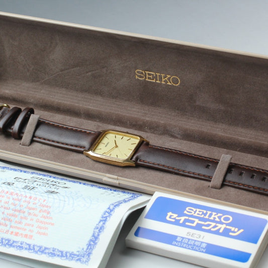 Near MINT SEIKO Chariot 5E31-5A50 Gold Quartz 26.5mm Men's Watch