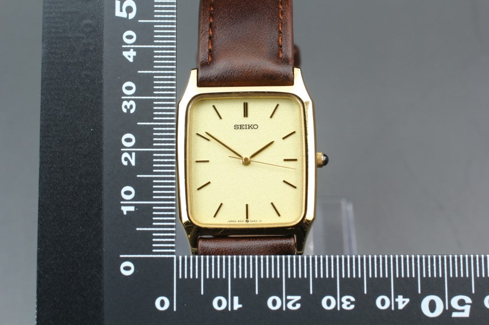 Near MINT SEIKO Chariot 5E31-5A50 Gold Quartz 26.5mm Men's Watch