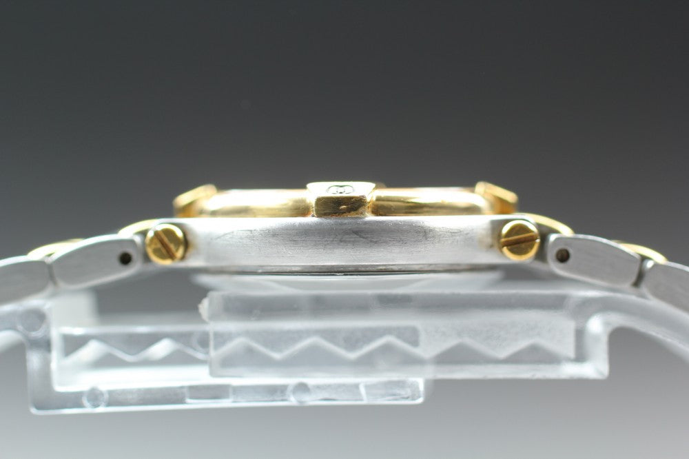 GUCCI 9000L Gold Quartz 25mm Ladies Watch