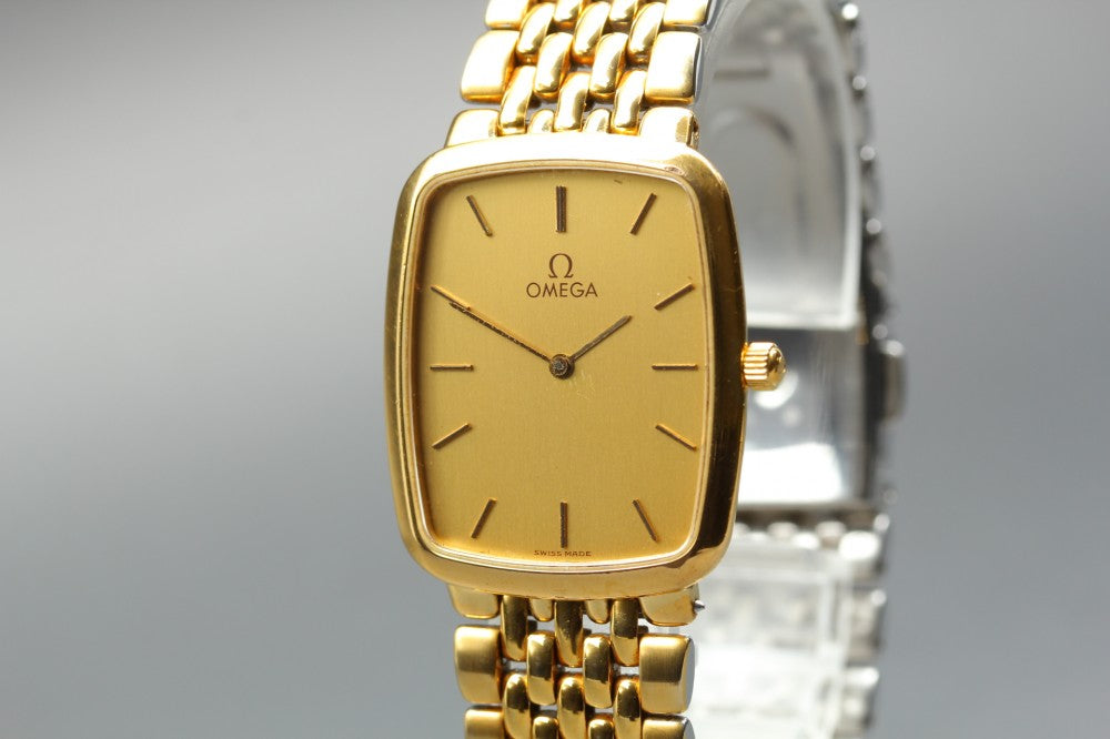 Near MINT OMEGA De Ville 395.0876 Gold Quartz 25.8mm Men's Watch