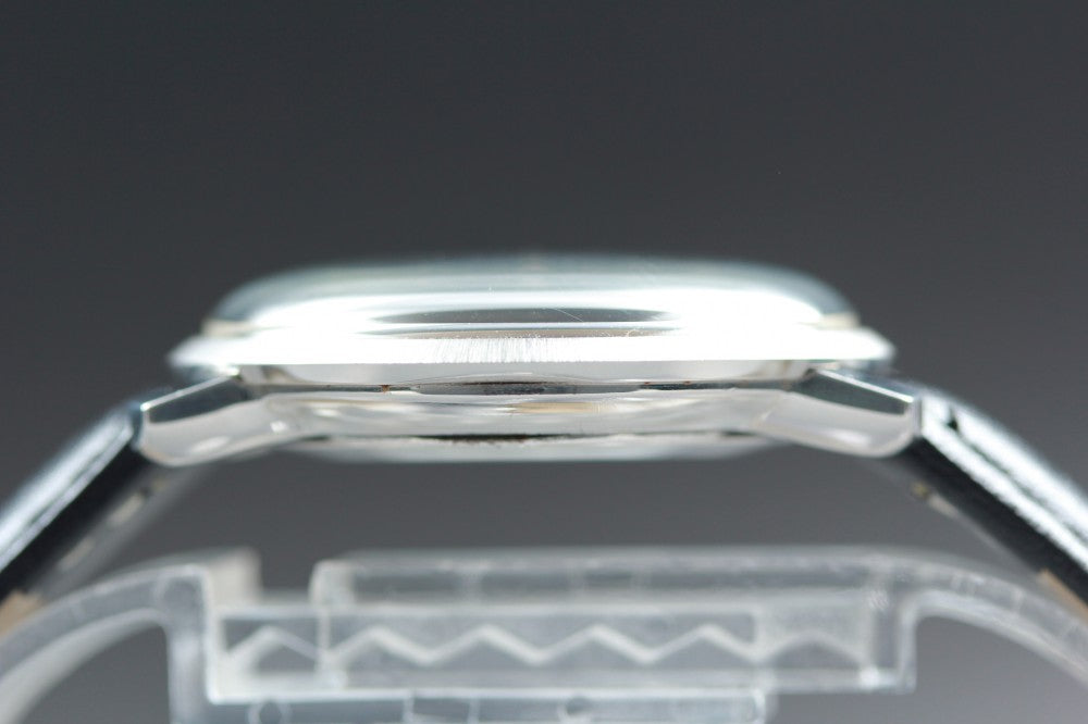 Near MINT OMEGA De Ville 111.077 Cal.620 Silver Manual 33mm Men's Watch 1970