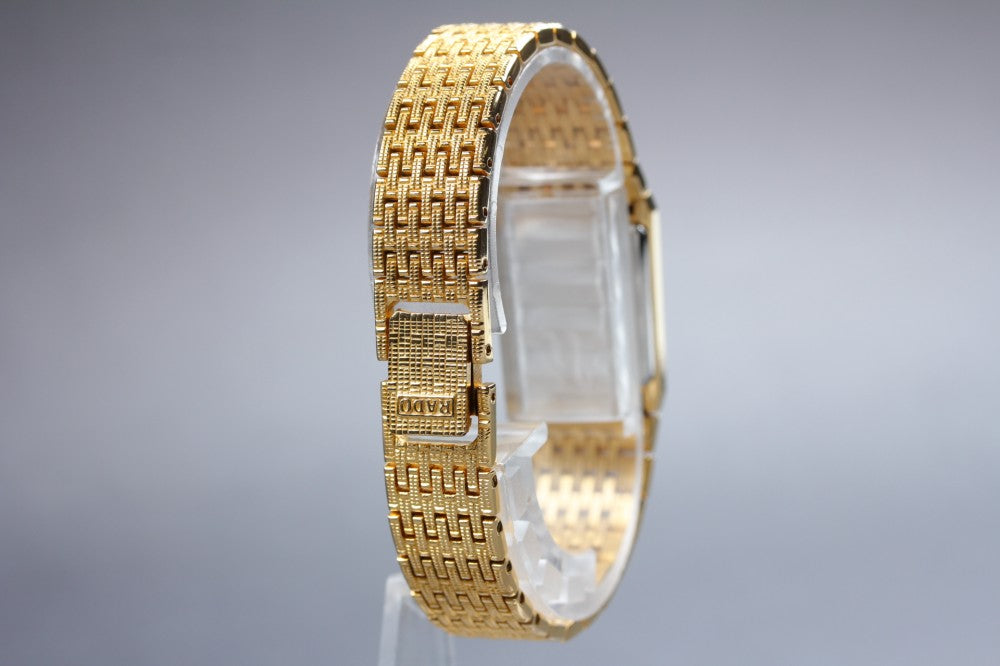 Near MINT RADO 133.9027.2 Gold Quartz 18mm Ladies Watch