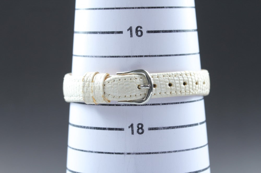 Near MINT HAMILTON Ventura H242111 White Mother of Pearl Quartz 24mm Ladies Watch