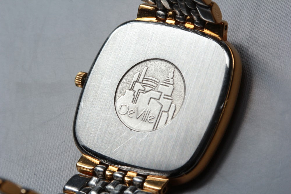 Near MINT OMEGA De Ville 395.0877.2 Gold Quartz 30mm Unisex Watch