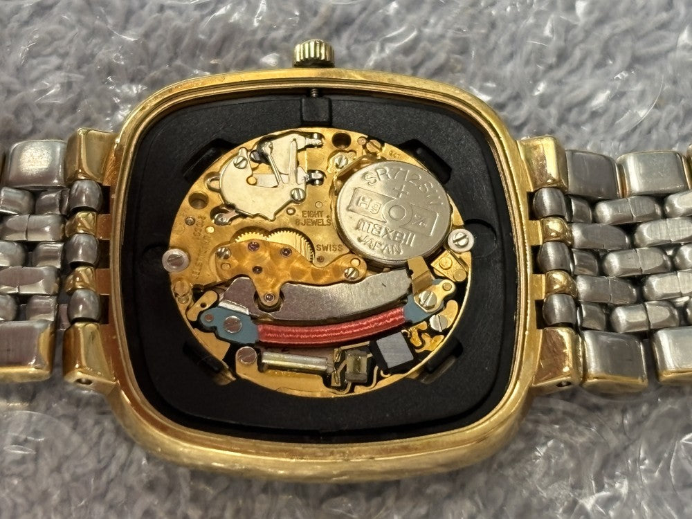 Near MINT OMEGA De Ville 395.0877.2 Gold Quartz 30mm Unisex Watch