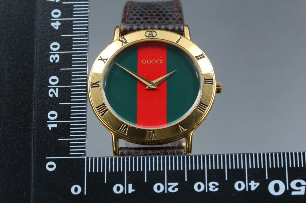 GUCCI 3000.2.M Quartz 33mm Men's Watch