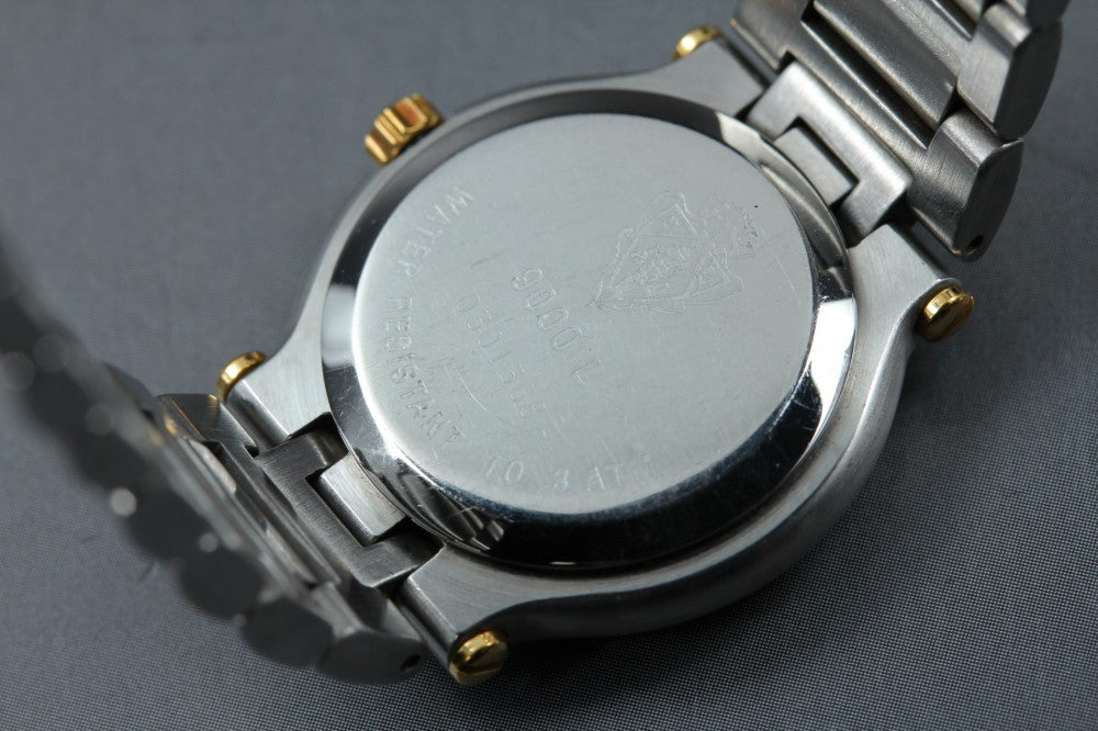 Near MINT GUCCI 9000L Black Quartz 25mm Ladies Watch