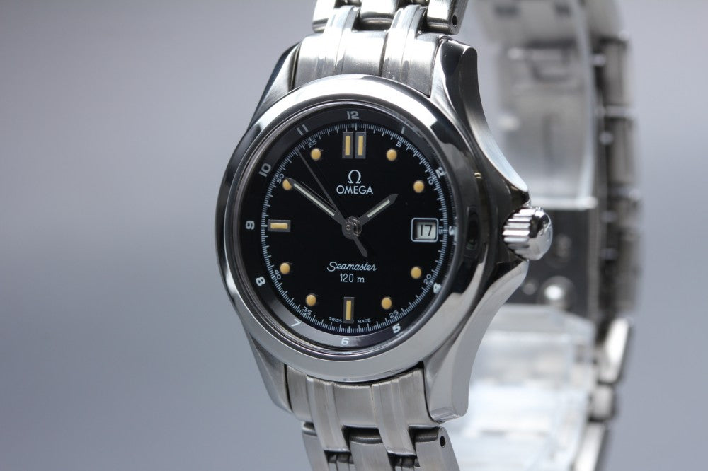 MINT OMEGA Seamaster 596.1501 Cal.1424 Black Quartz 29mm Ladies Watch