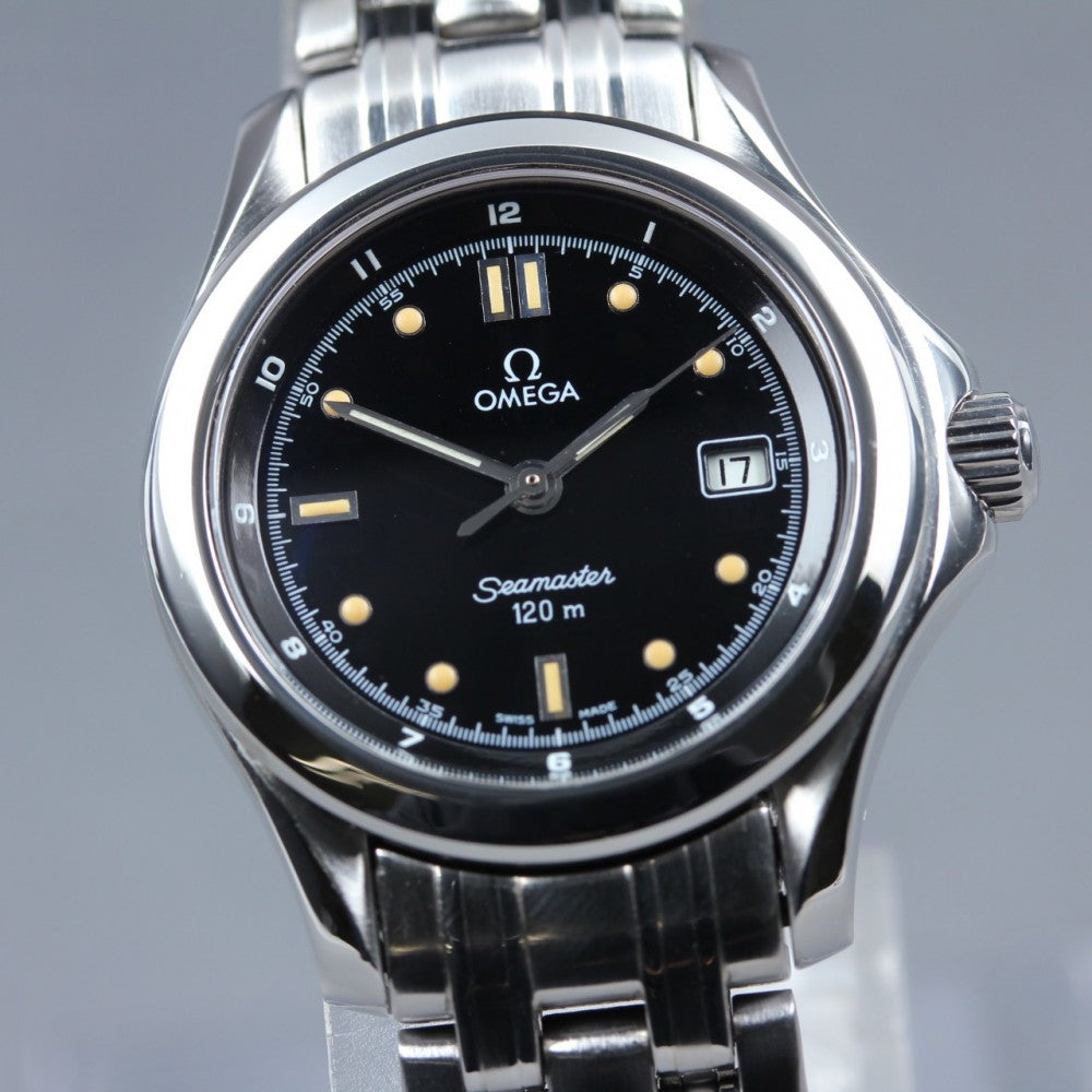 MINT OMEGA Seamaster 596.1501 Cal.1424 Black Quartz 29mm Ladies Watch