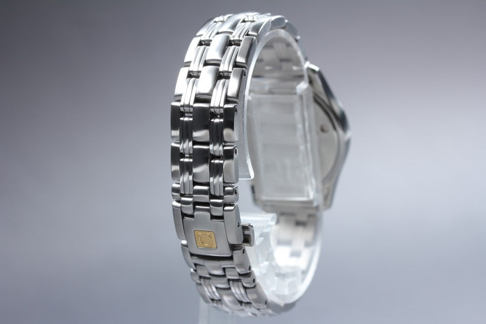 MINT OMEGA Seamaster 596.1501 Cal.1424 Black Quartz 29mm Ladies Watch