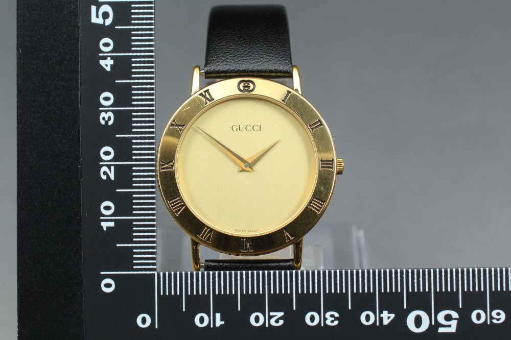 Near MINT GUCCI 3000.2.M Gold Quartz 33mm Men's Watch