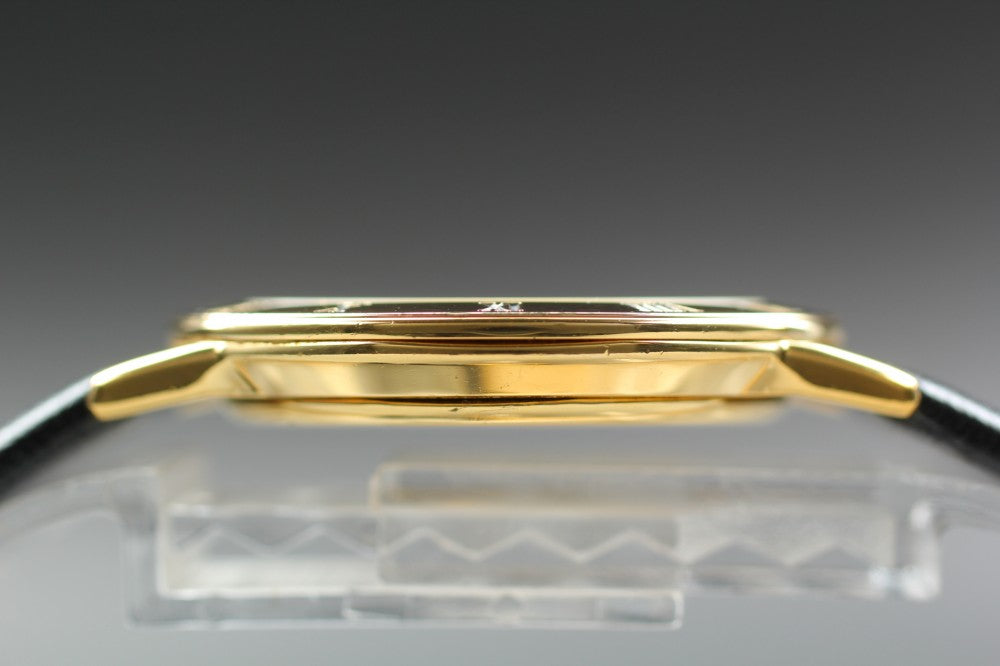 Near MINT GUCCI 3000.2.M Gold Quartz 33mm Men's Watch