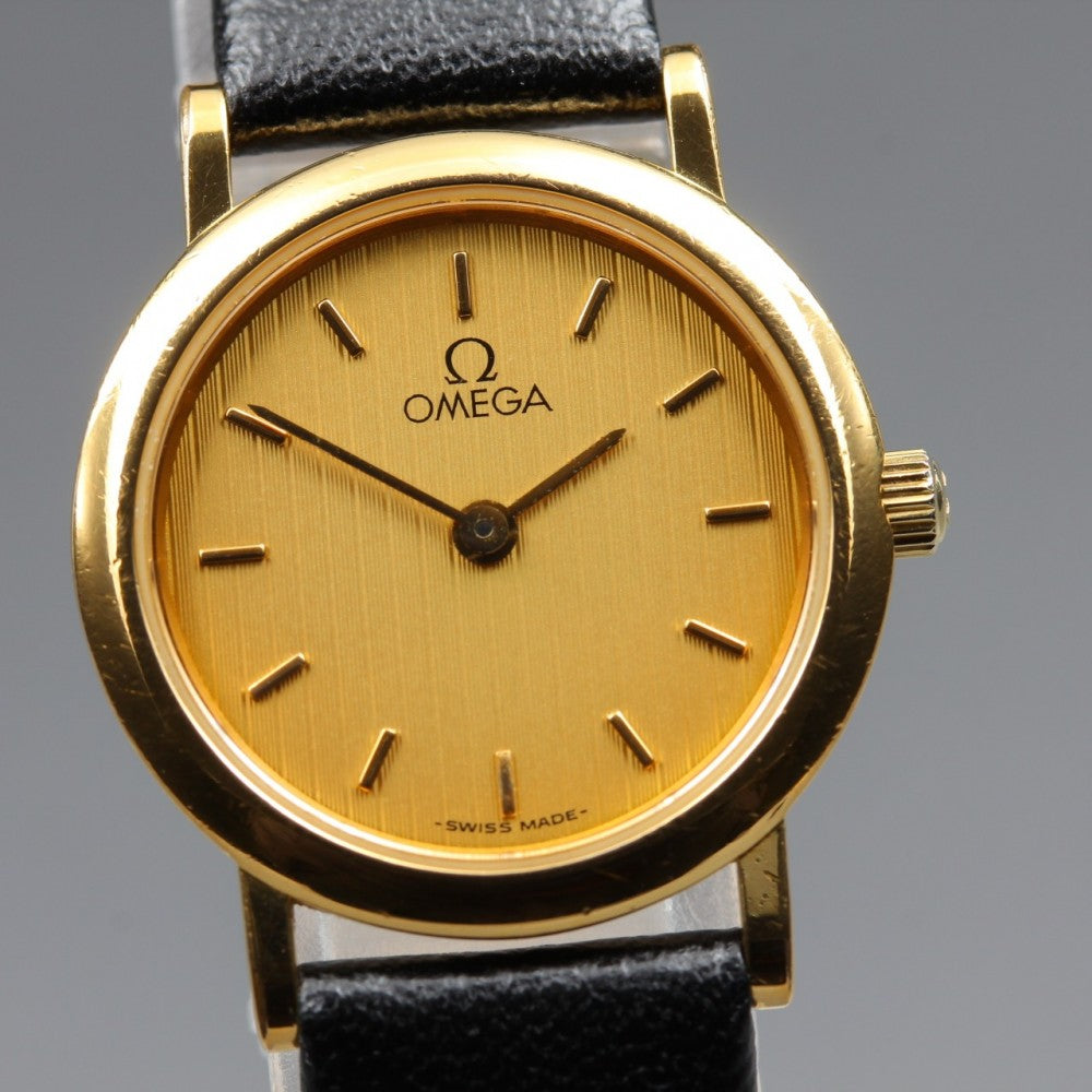Near MINT OMEGA De Ville 595.0097.2 Gold Quartz 21.8mm Ladies Watch