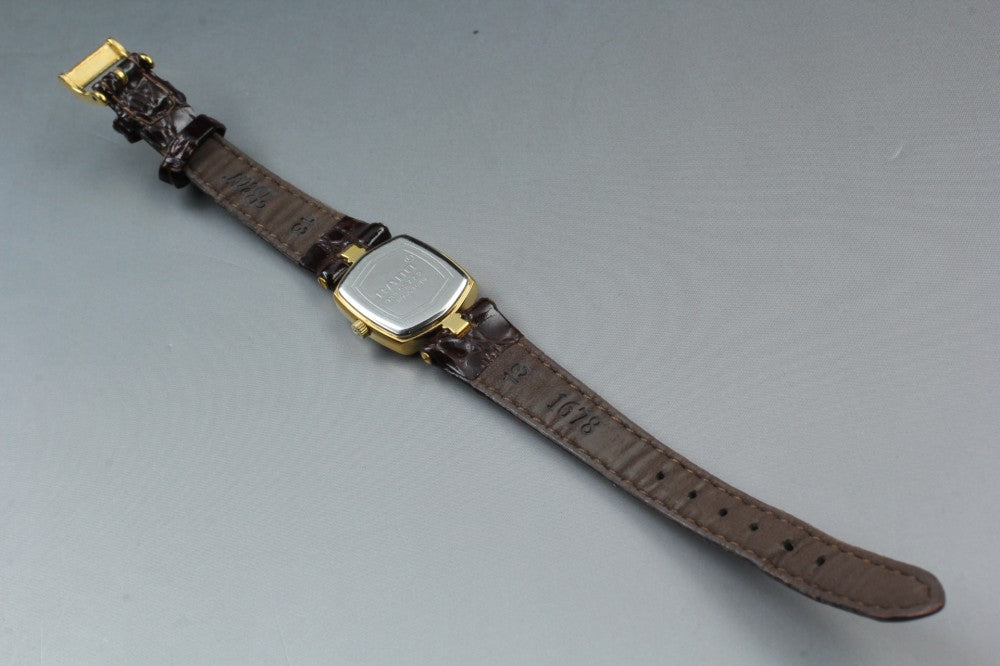 RADO 133.5277.2 Gold Quartz 19mm Ladies Watch