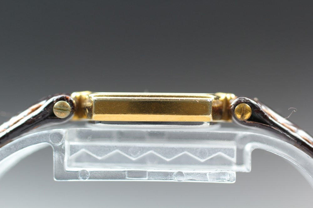 RADO 133.5277.2 Gold Quartz 19mm Ladies Watch
