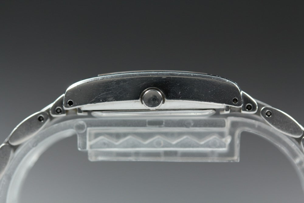 Near MINT SEIKO LUKIA 7N82-0DK0 Mother of Pearl Quartz 24mm Ladies Watch