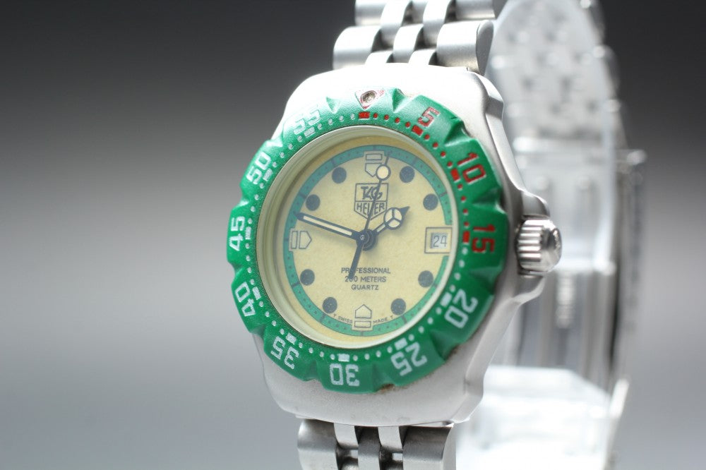 Near MINT TAG Heuer Formula 1 372.508 Yellow Quartz 30mm Ladies Watch