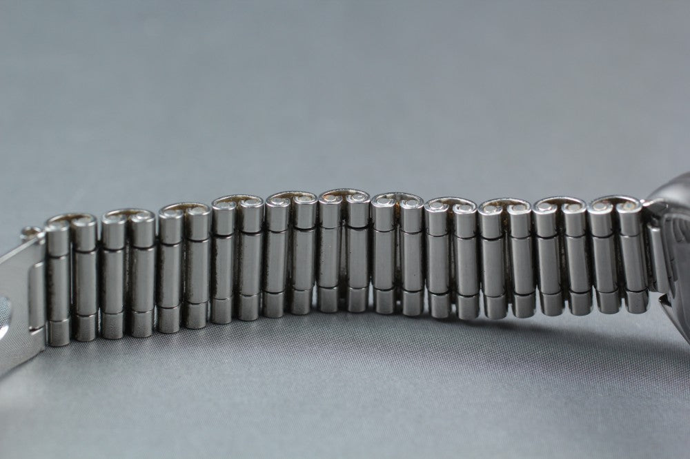 Near MINT RADO Diastar 963.0558.3 White Quartz 21mm Ladies Watch