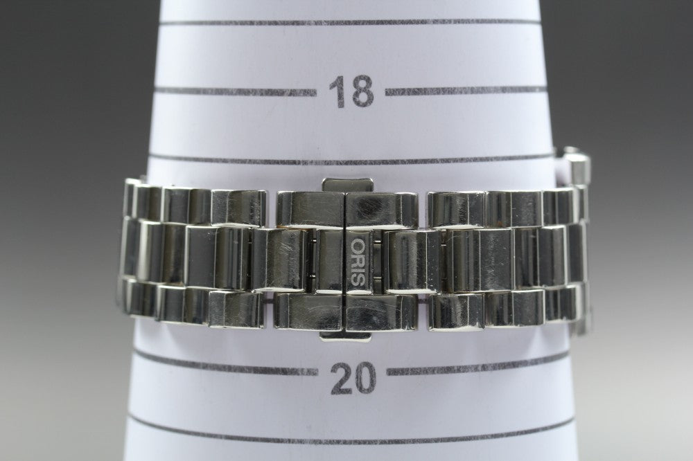 Near MINT ORIS Miles Rectangular 585-7525-40-02 Silver Auto 30mm Men's Watch