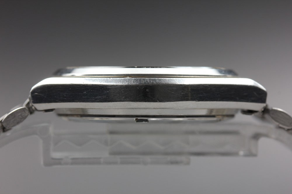 SEIKO Silver Wave 8229-8000 Silver Quartz 35.4mm Men's Watch 1982