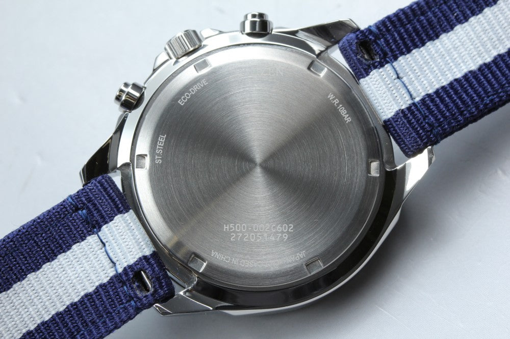 Near MINT CITIZEN Eco-Drive H500-002C602 White Solar Quartz 43mm Men's Watch