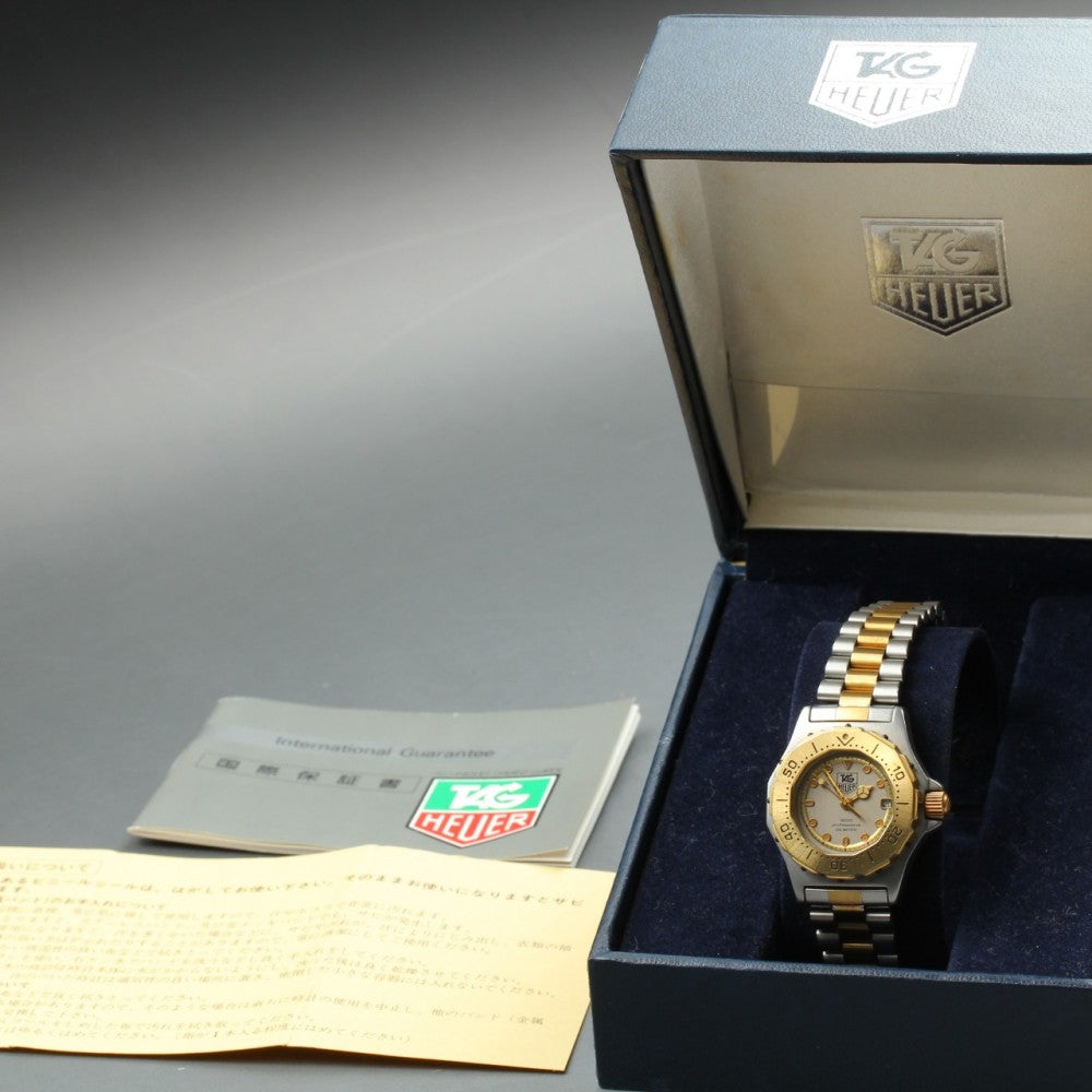 Near MINT TAG Heuer Professional 3000 934.208 Silver Quartz 30mm Ladies Watch