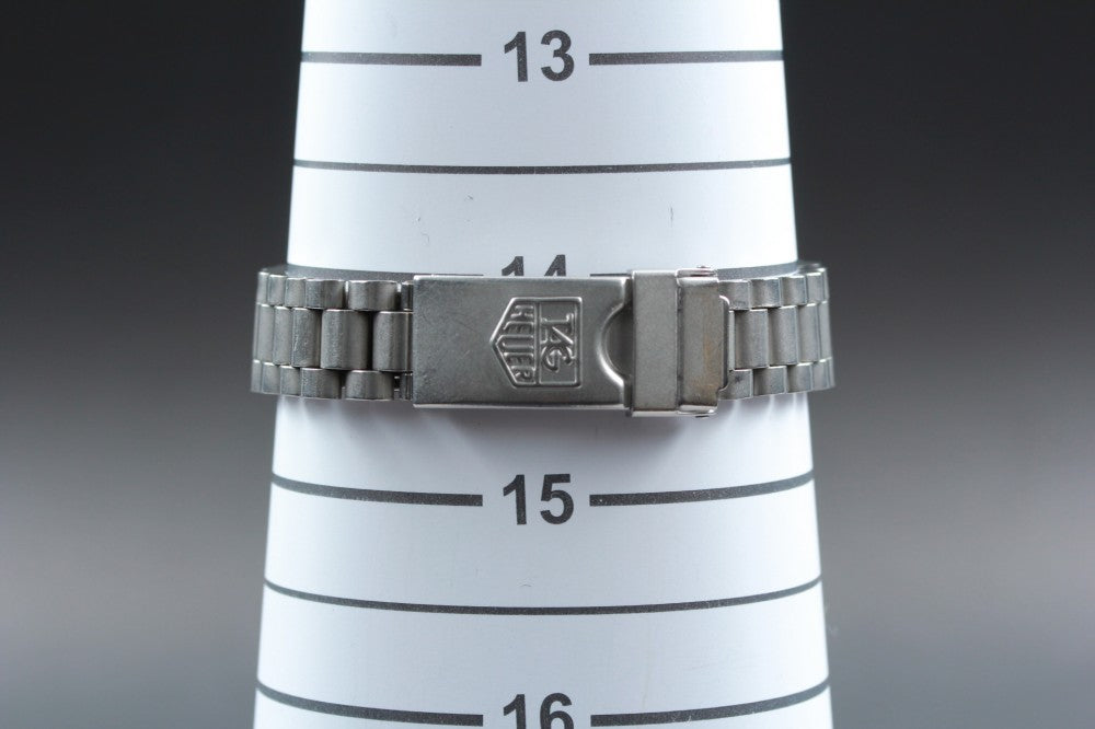 Near MINT TAG Heuer Professional 2000 962.208 Silver Quartz 28mm Ladies Watch