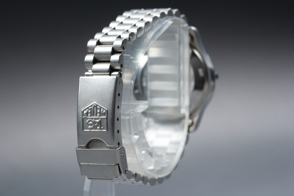 Near MINT TAG Heuer Professional 2000 962.208 Silver Quartz 28mm Ladies Watch