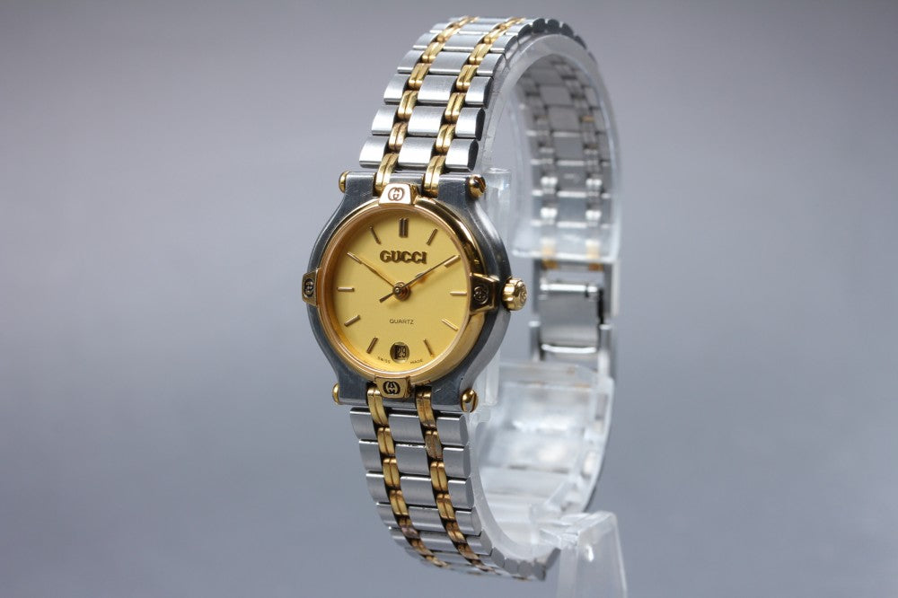 Near MINT GUCCI 9000L Gold Quartz 25mm Ladies Watch