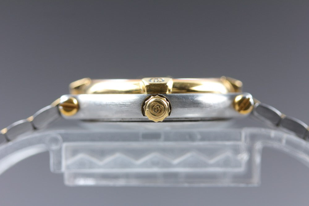 Near MINT GUCCI 9000L Gold Quartz 25mm Ladies Watch