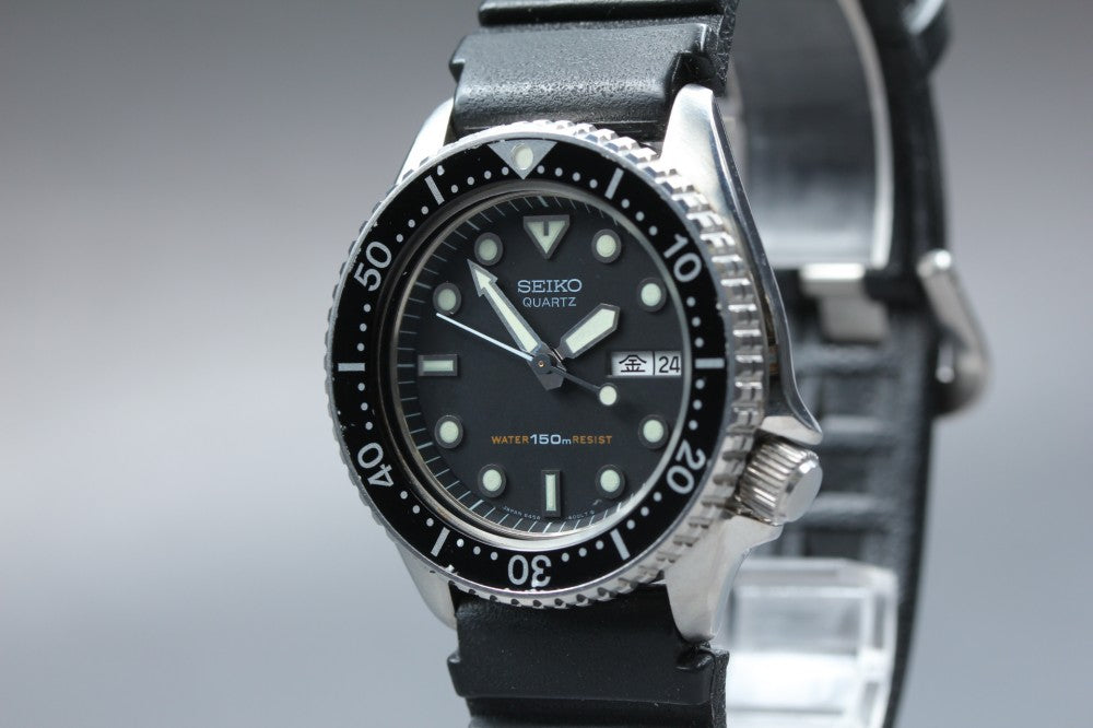 Near MINT SEIKO 6458-6000 Black Quartz 37mm Men's Watch 1984