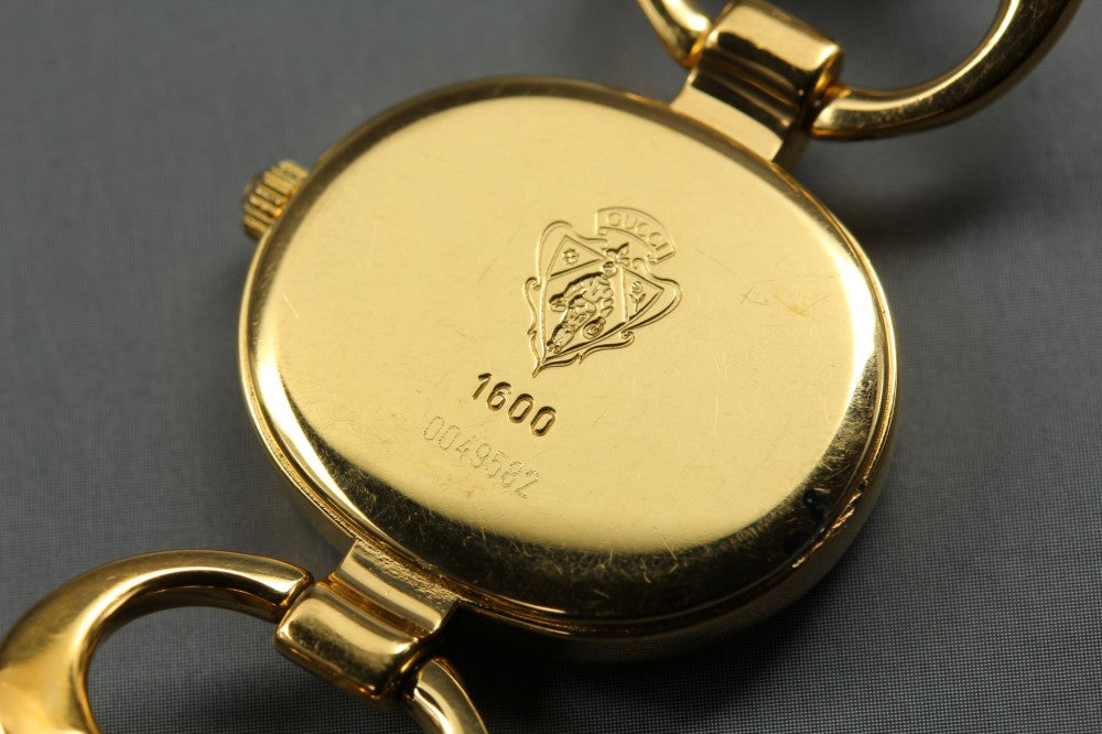GUCCI 1600 Gold Quartz 26mm Ladies Watch