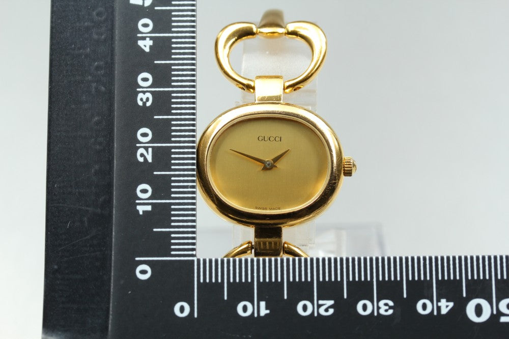 GUCCI 1600 Gold Quartz 26mm Ladies Watch