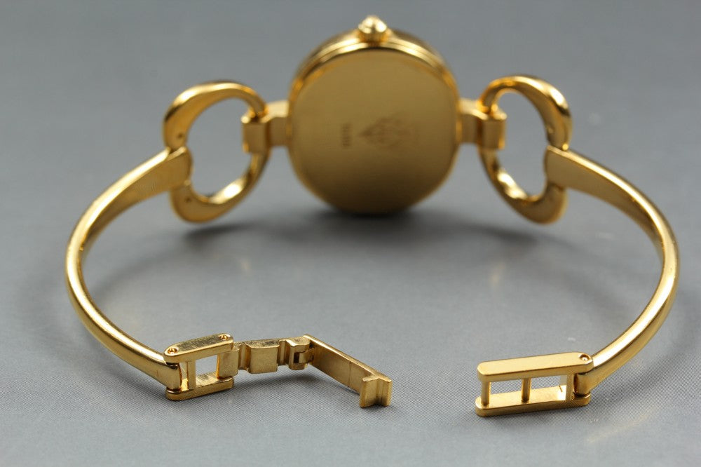 GUCCI 1600 Gold Quartz 26mm Ladies Watch
